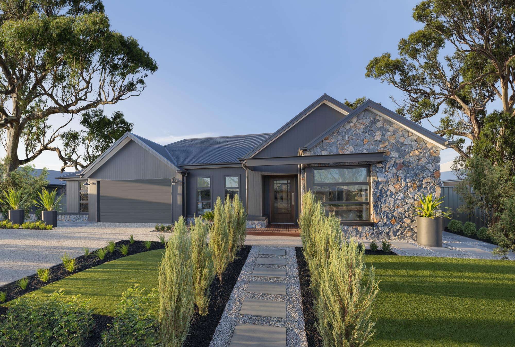 Camperdown 33